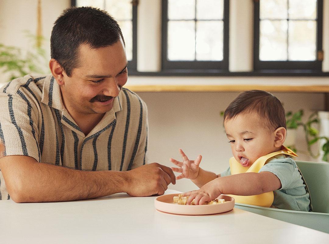 baby eating